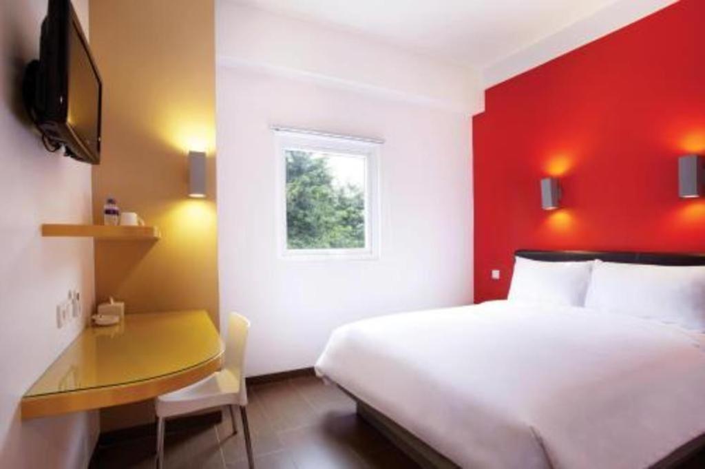 Amaris Hotel Pakuan Bogor Kültér fotó