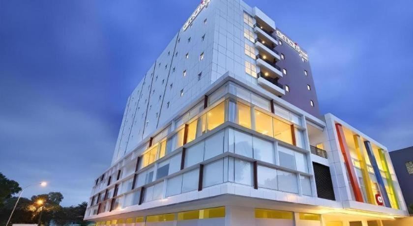 Amaris Hotel Pakuan Bogor Kültér fotó